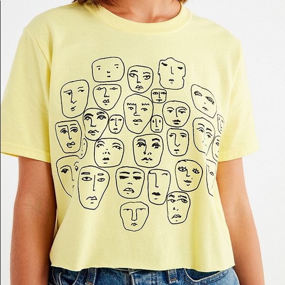 Urban Outfitters Faces Sketch Cropped Tee - Picture 2 of 7